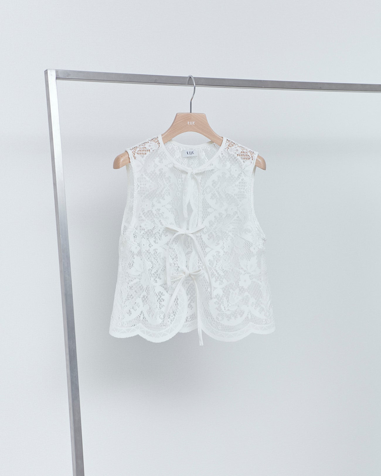 lace ribbon tops
