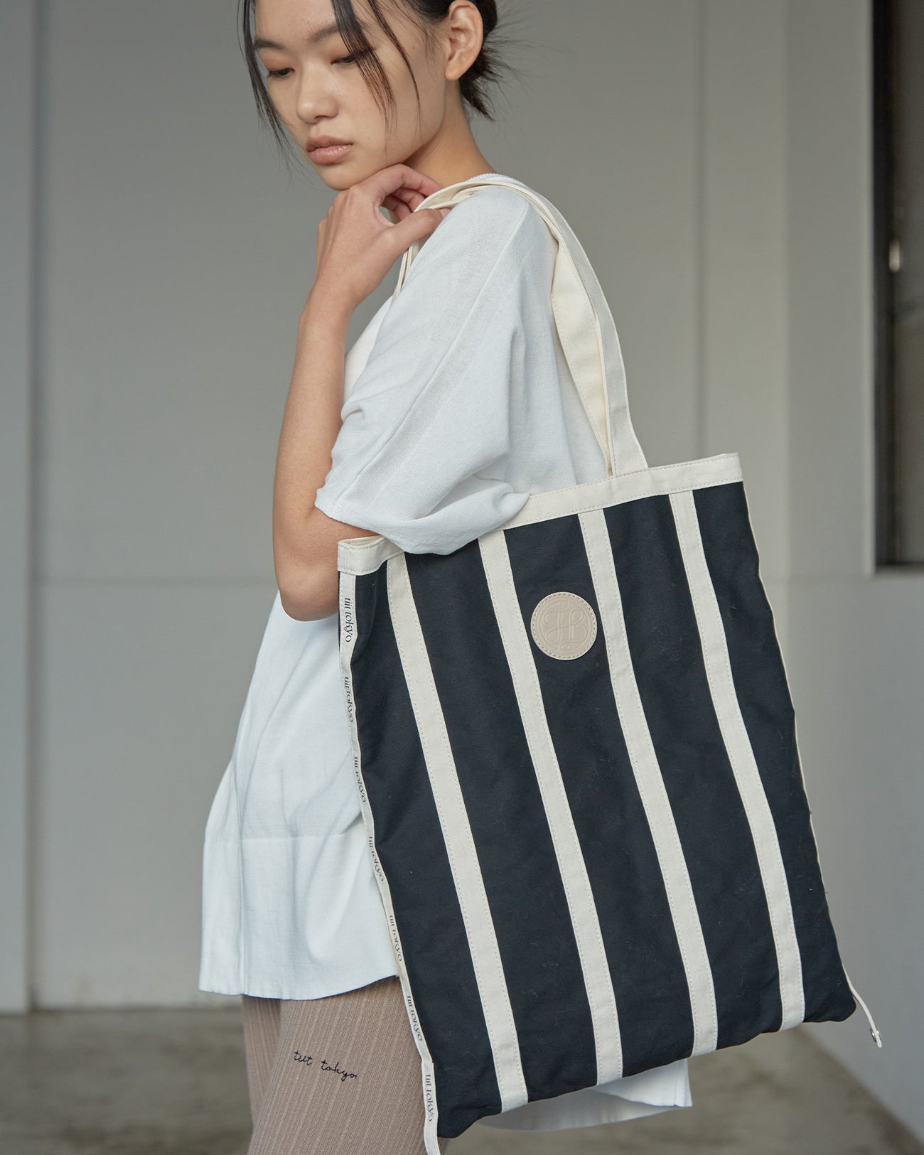 stripe tote bag