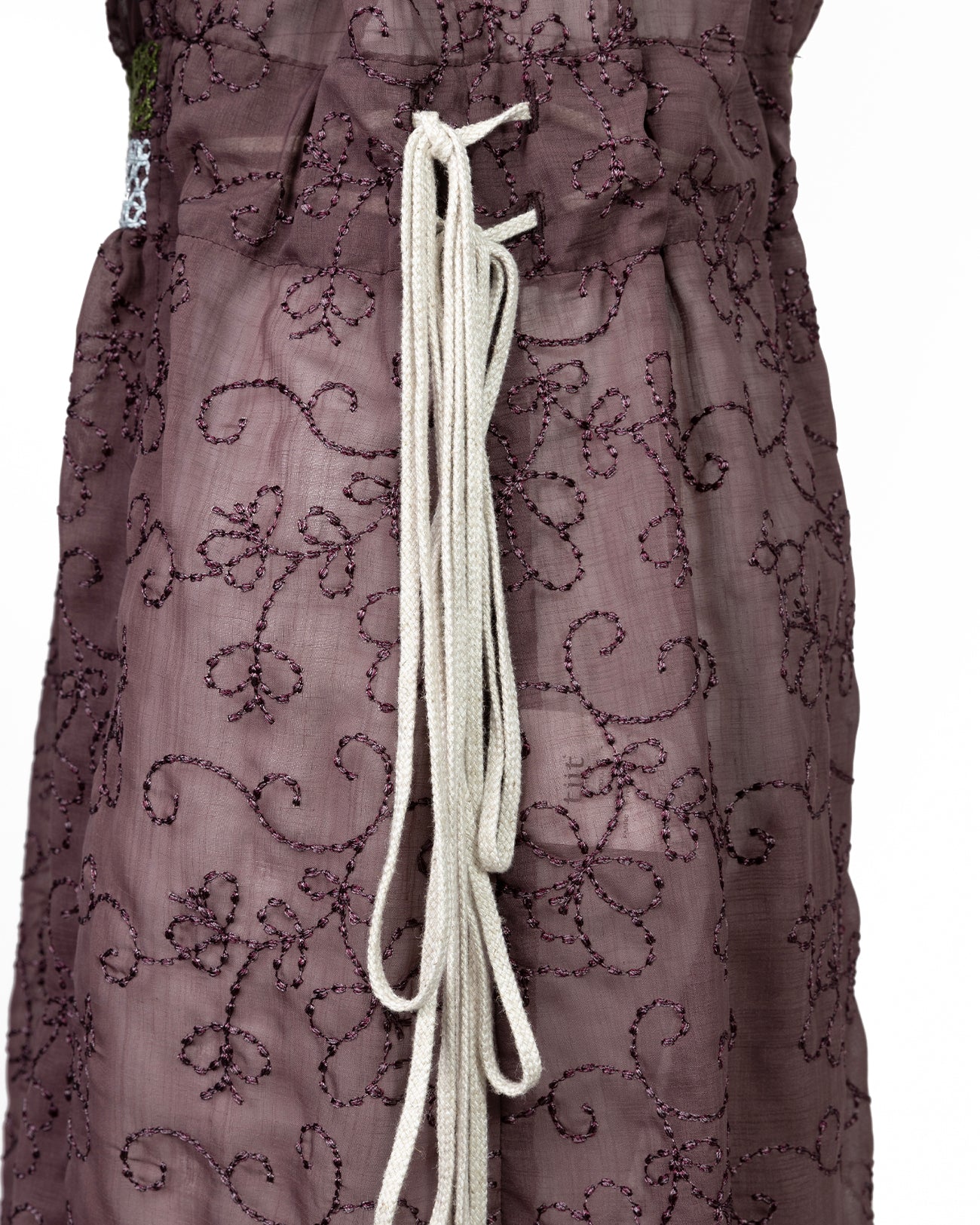 floral emb smocking dress