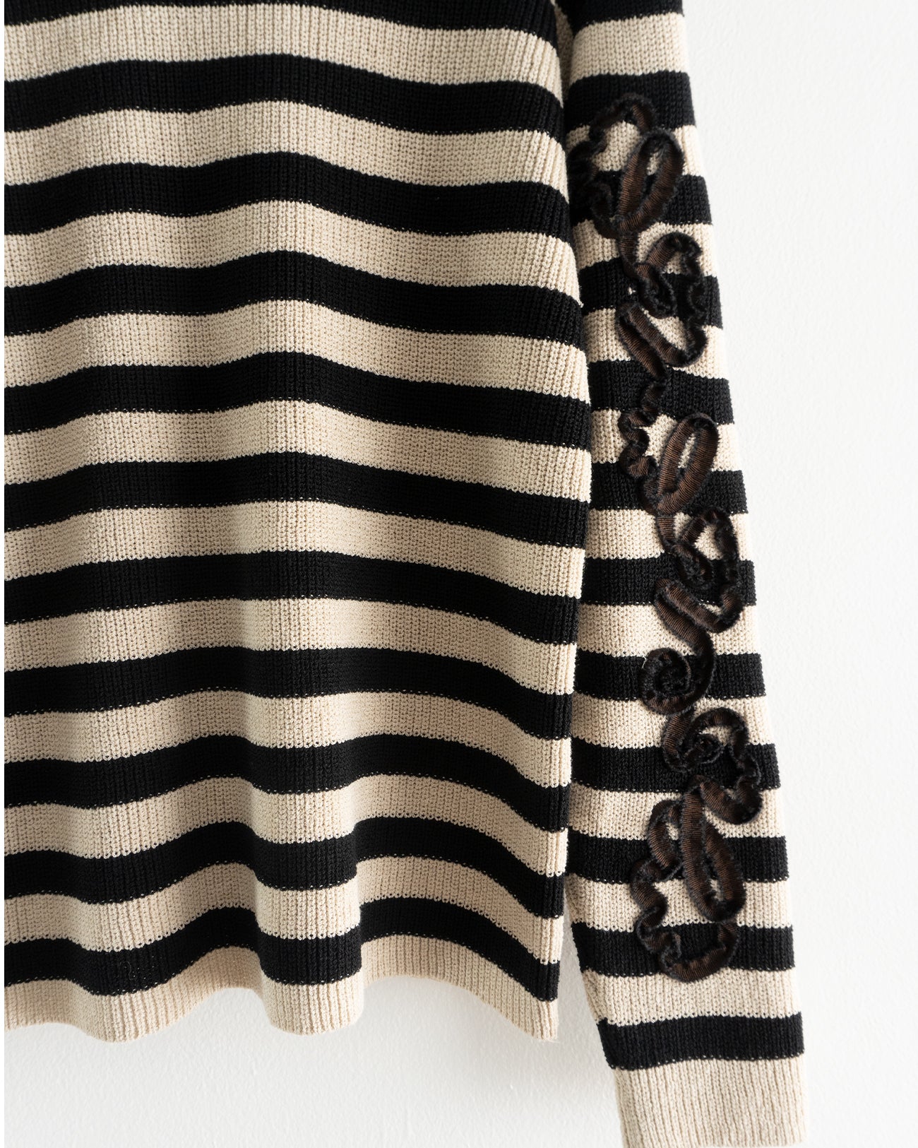 ribbon emb border longsleeves knit