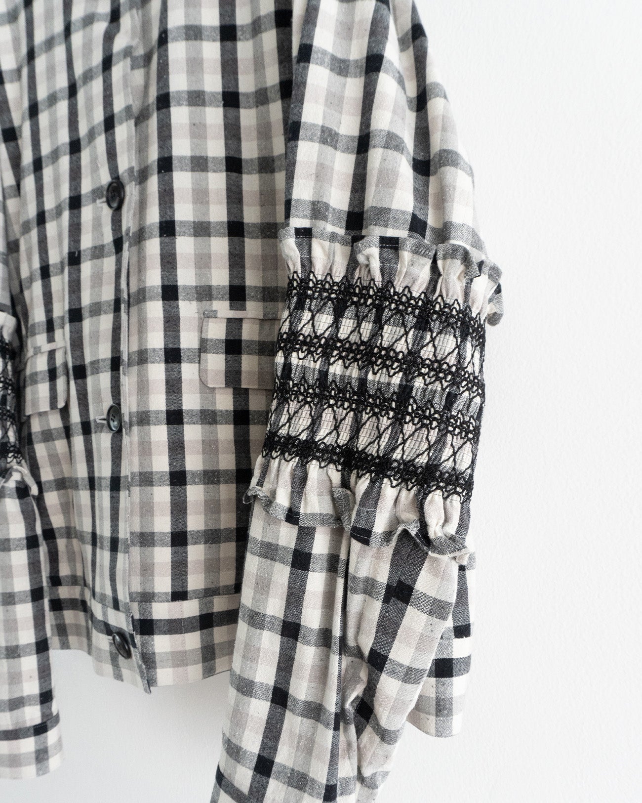 check smocking blouson