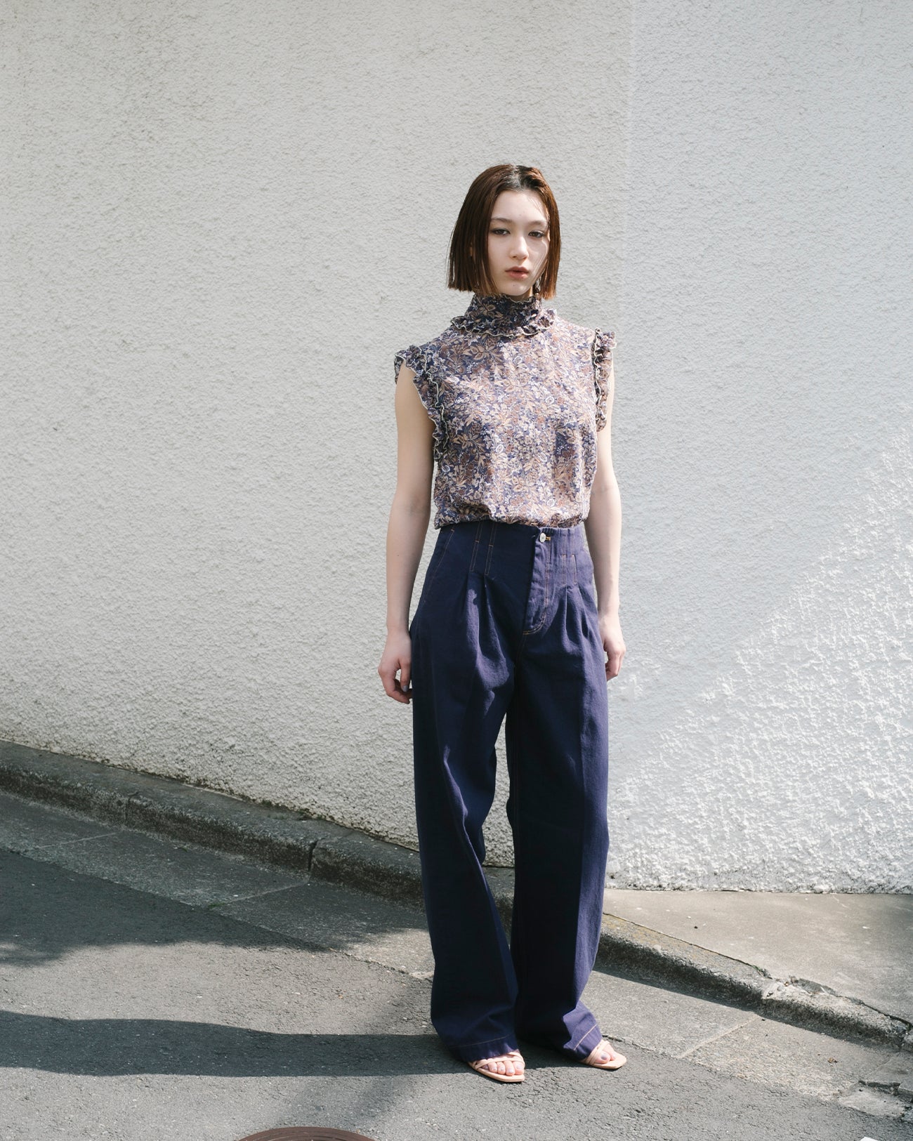 tuck denim pants