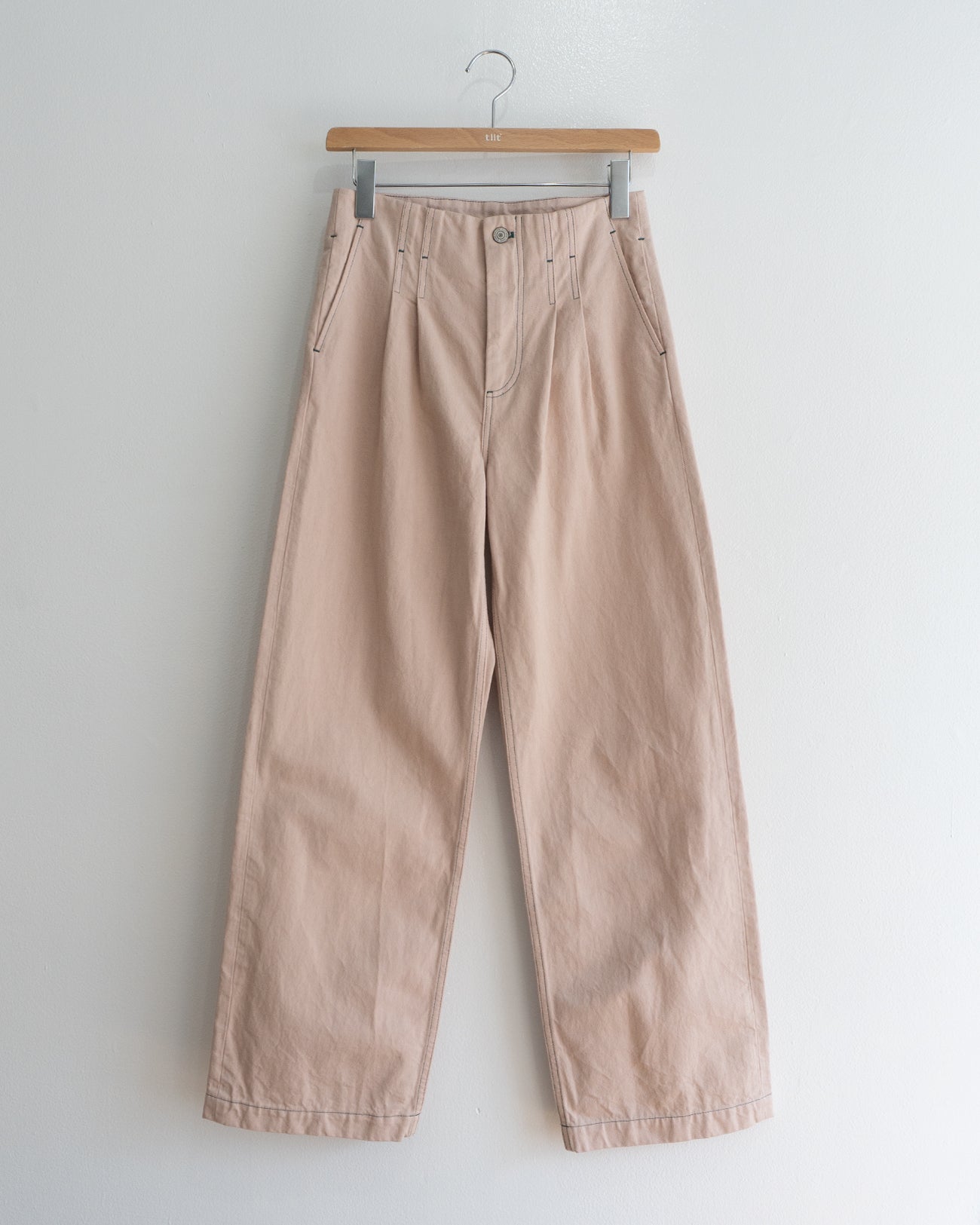 tuck denim pants