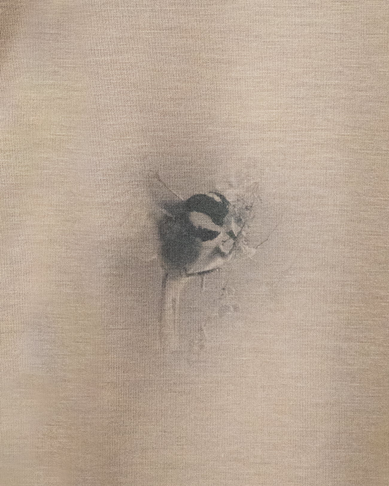 linger T shirt