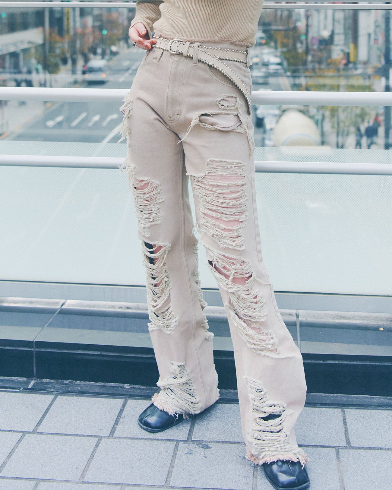 classical damage denim pants