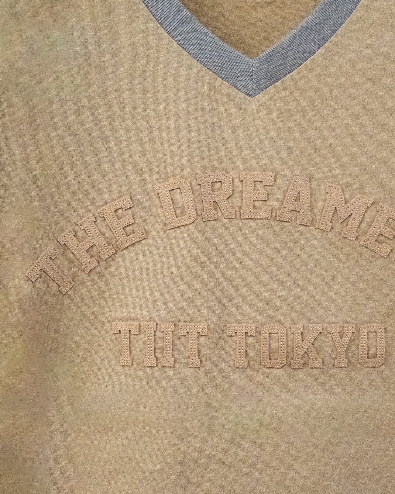 felt emb T shirt