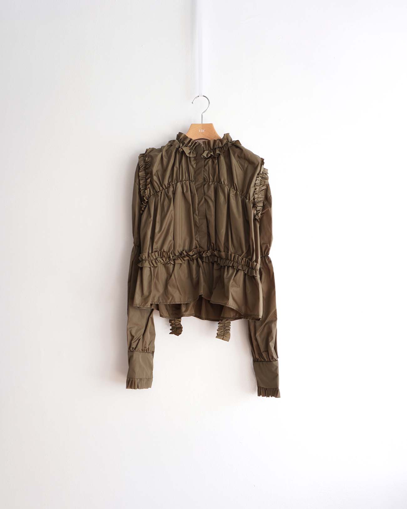 gather frill pullover