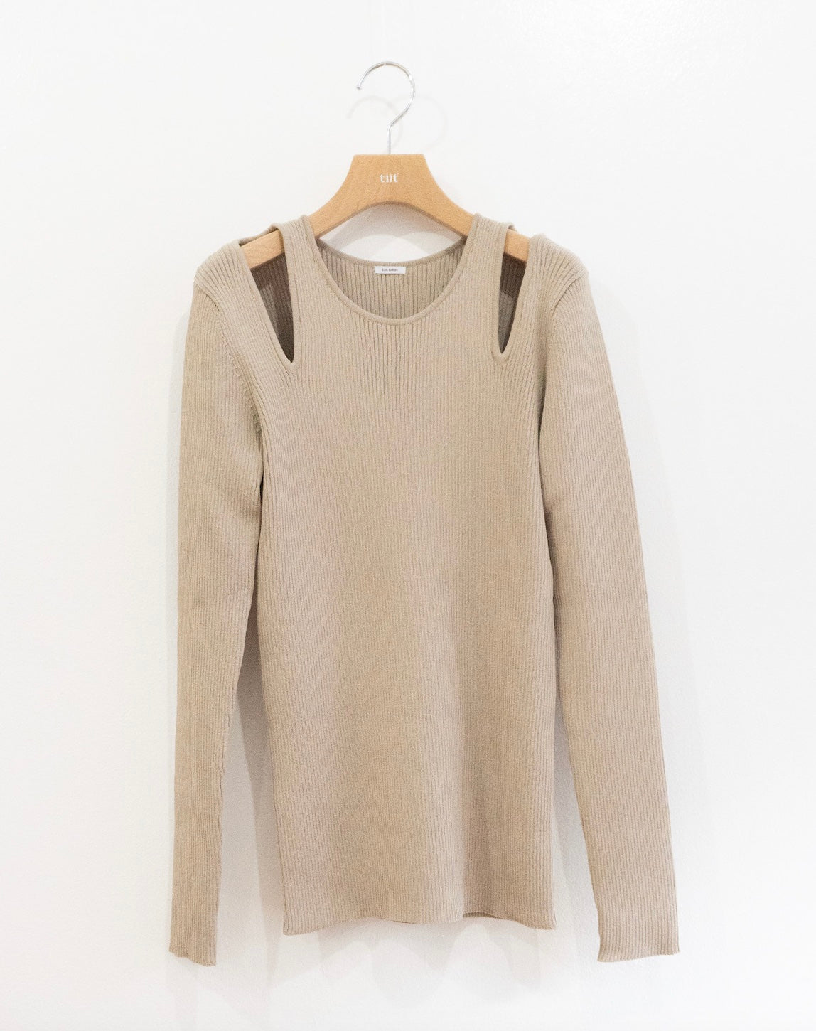 open shoulder knit pullover