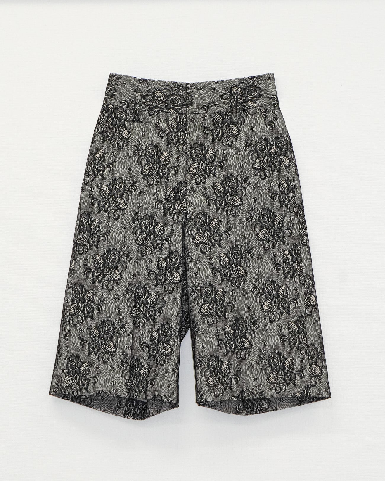 lace bonding half pants