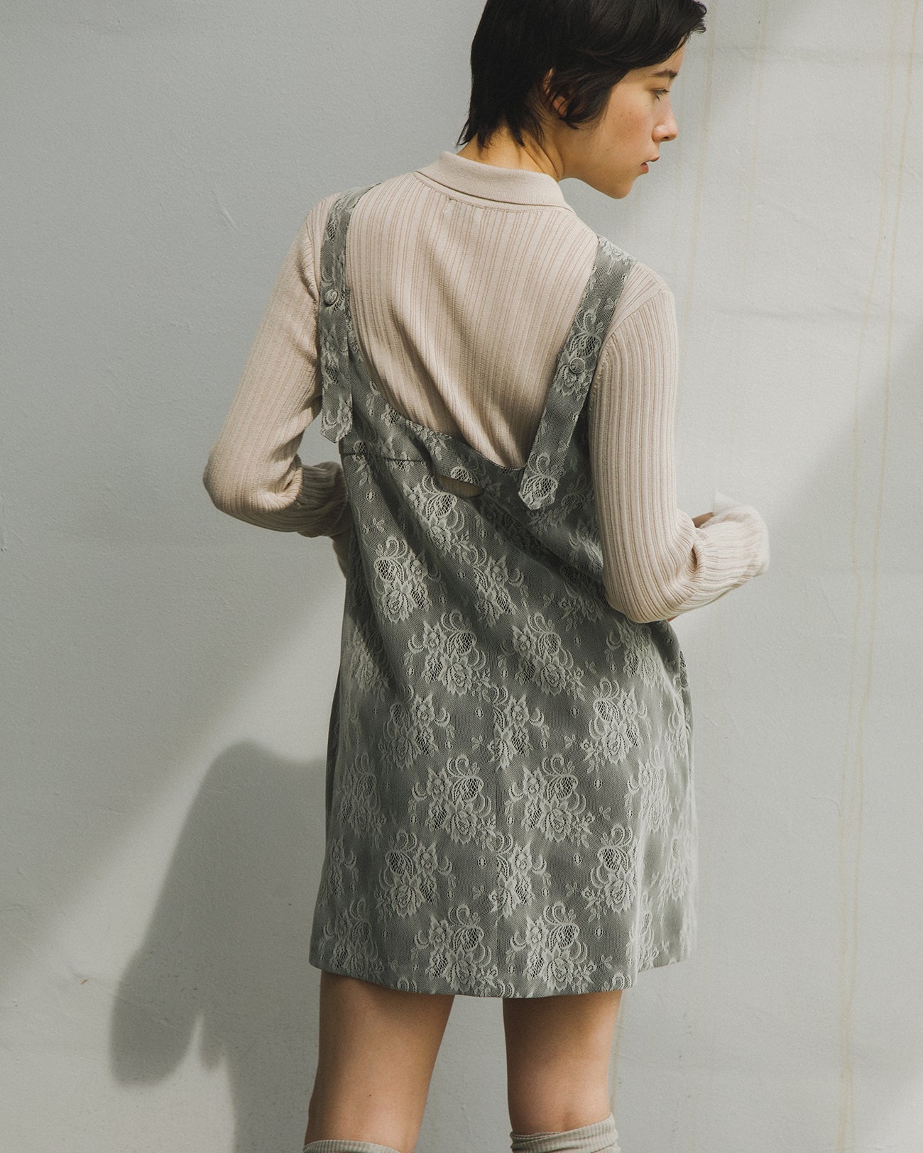 lace bonding dress