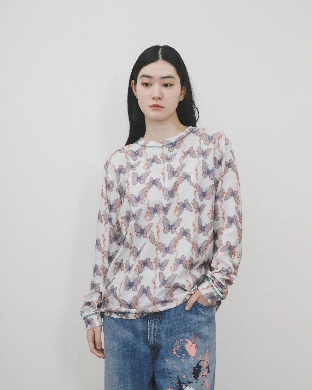 バタフライプリントロングTシャツ