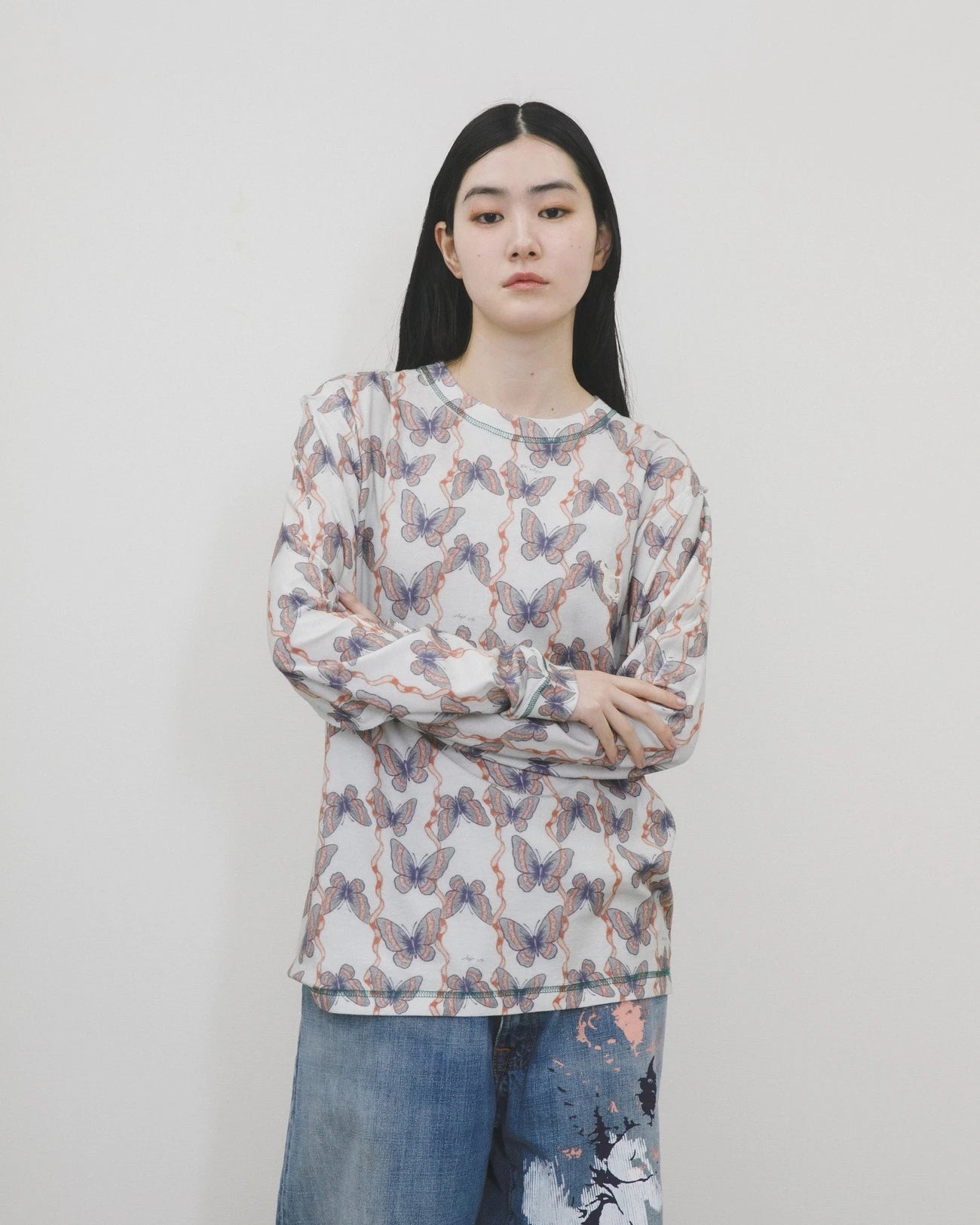 バタフライプリントロングTシャツ
