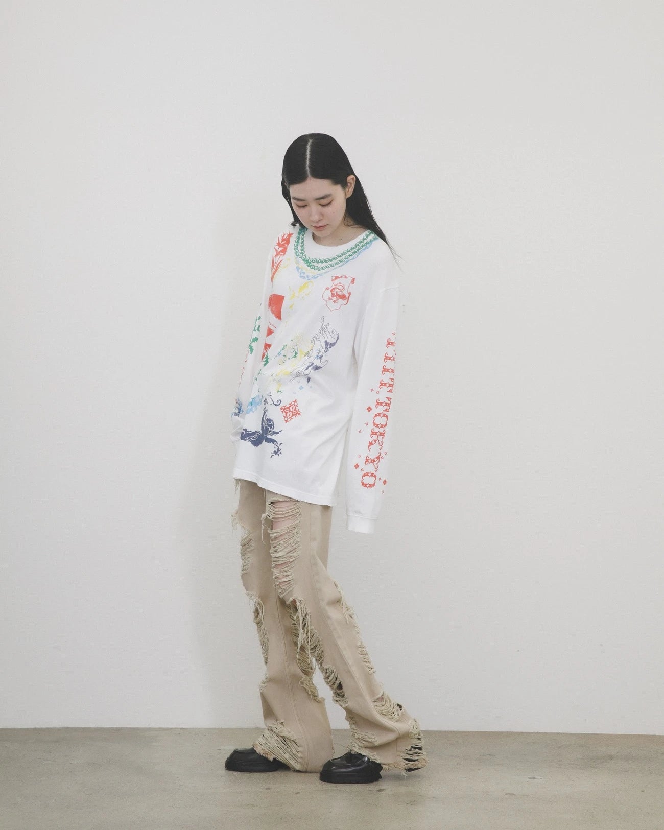 グラフィックロングTシャツ