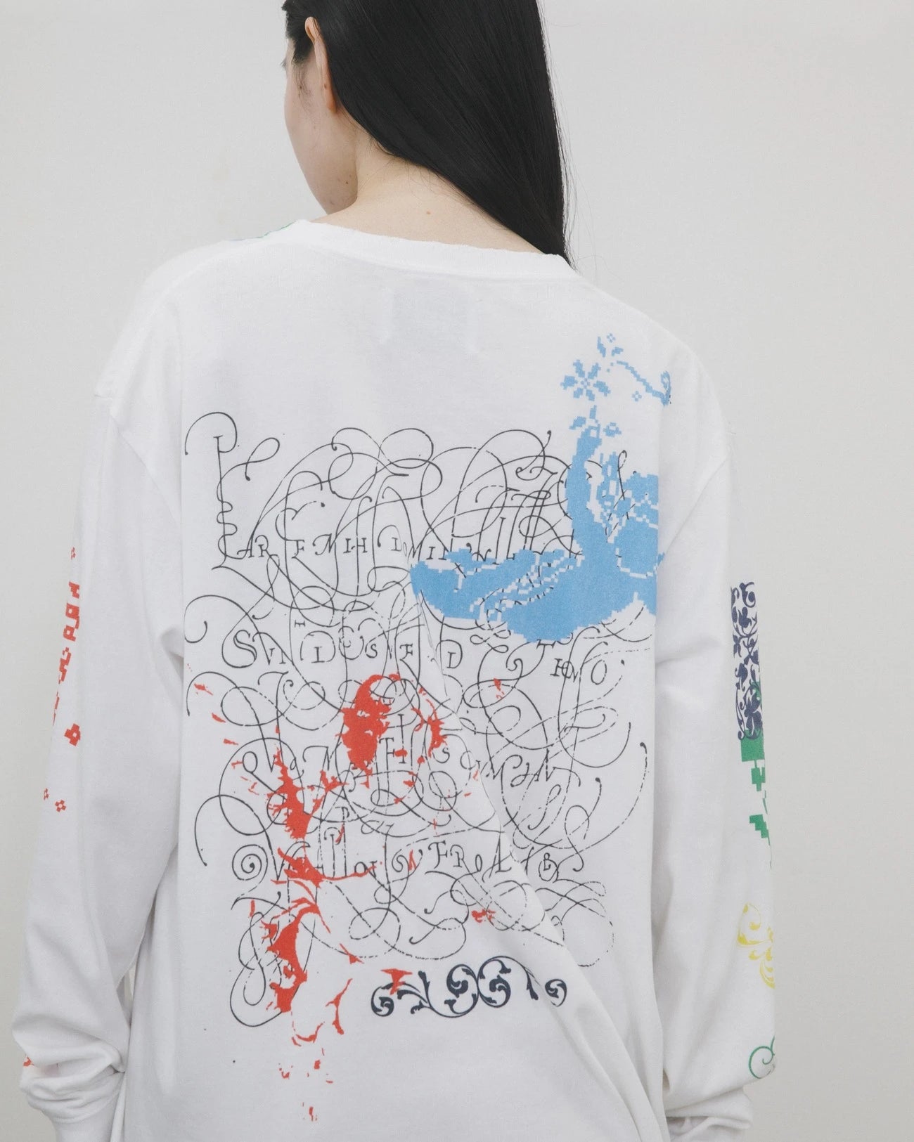 グラフィックロングTシャツ
