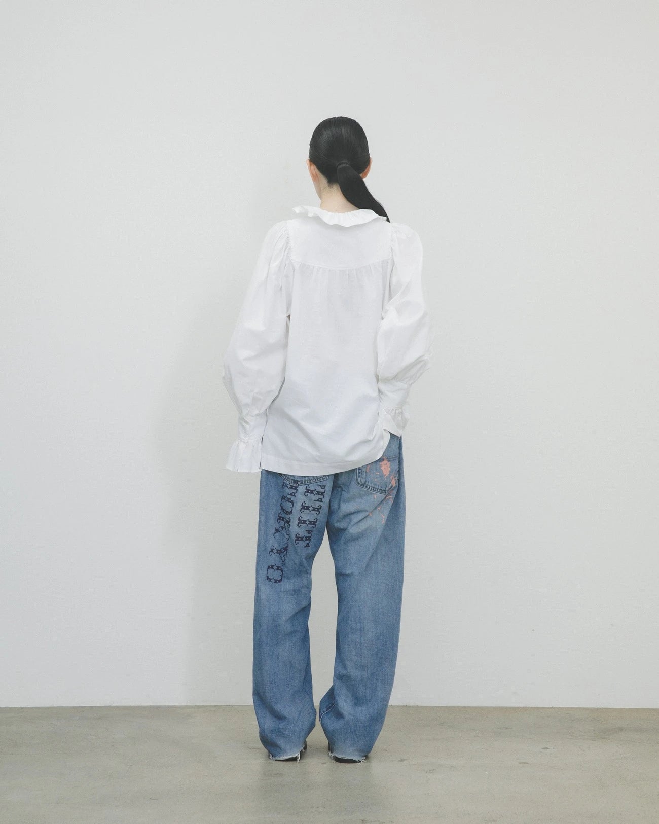 ラッフルカラーブラウス