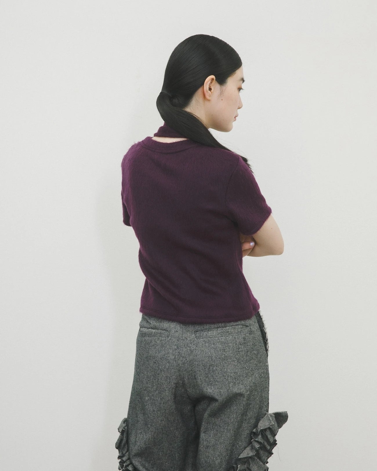 タイ付きファジーTシャツ